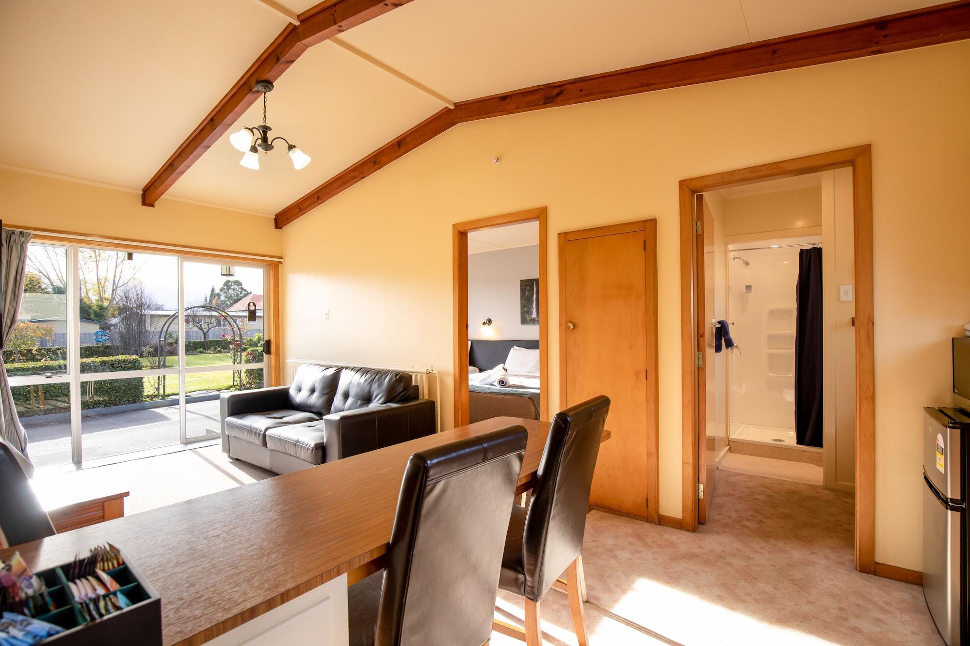 Alpine View Motel Te Anau Dış mekan fotoğraf
