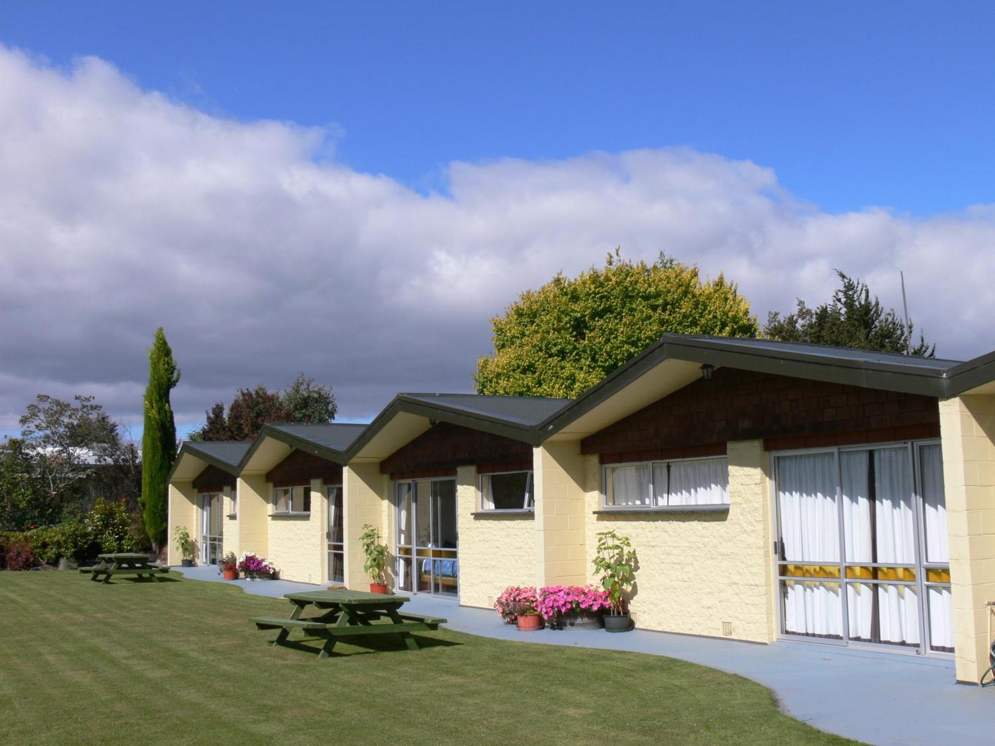 Alpine View Motel Te Anau Dış mekan fotoğraf