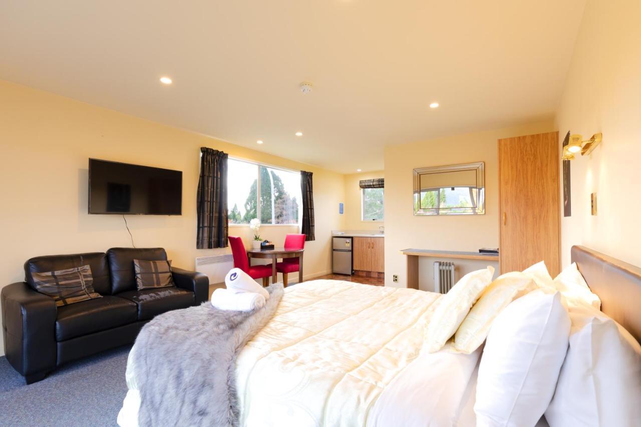 Alpine View Motel Te Anau Dış mekan fotoğraf